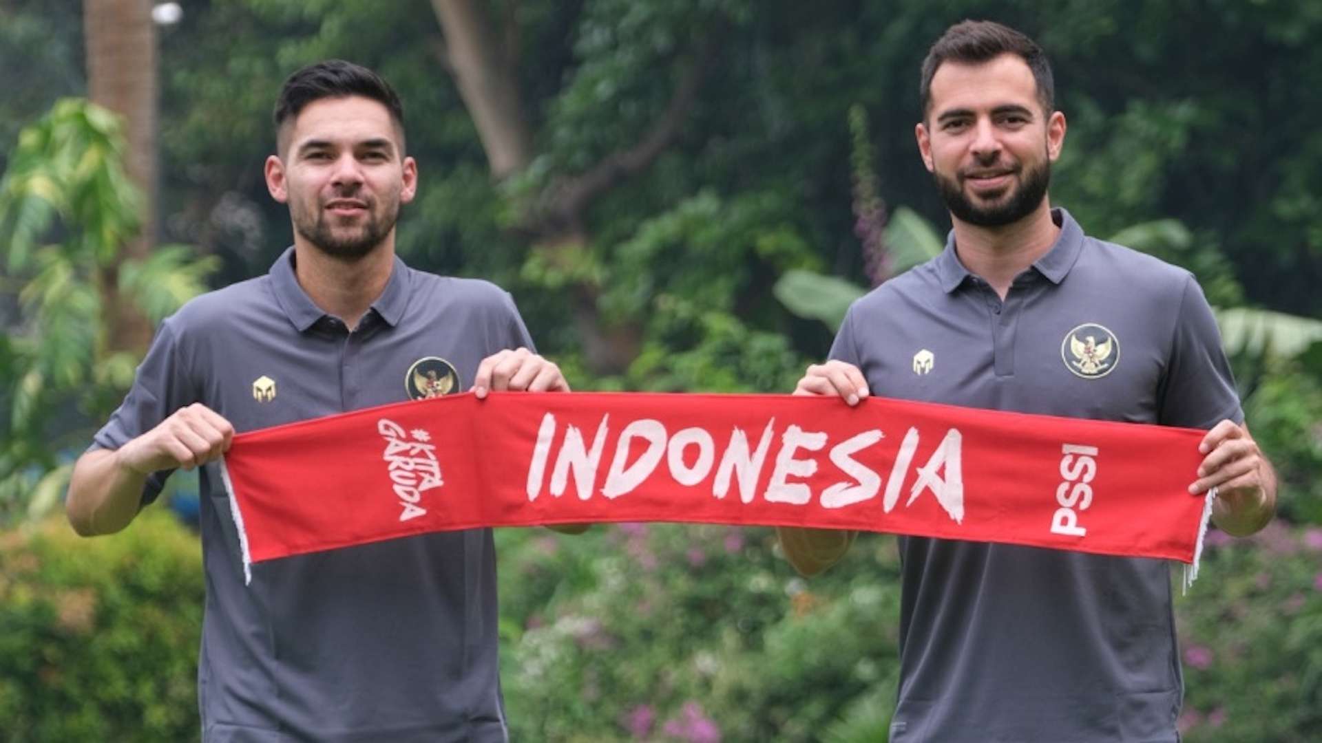 西以其犀利 西以其犀利